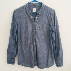 GAP Medium Chambray Button Up